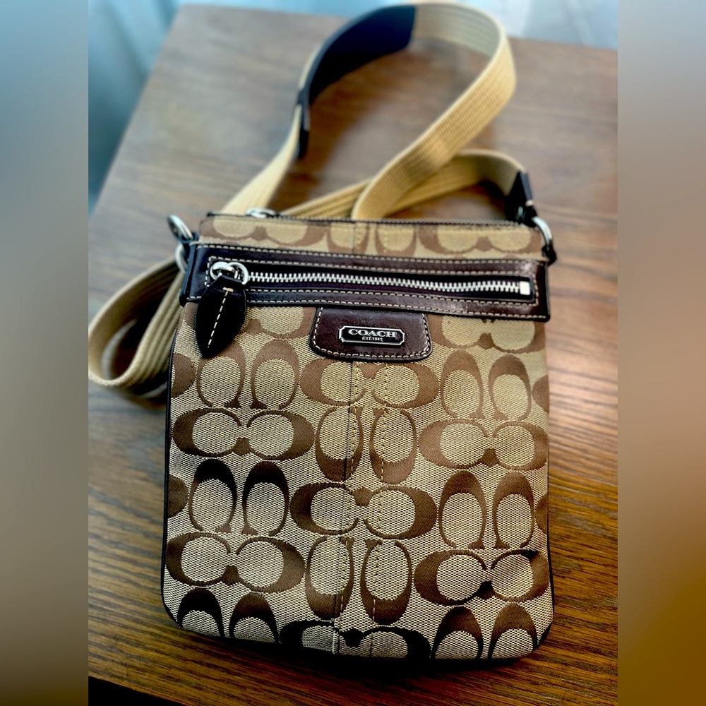Coach logo print crossbody bag